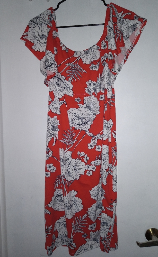 SUMMER DRESS SIZE 3X CAN BE WORN OFF THE SHOULDER EXCELLENT CONDITION